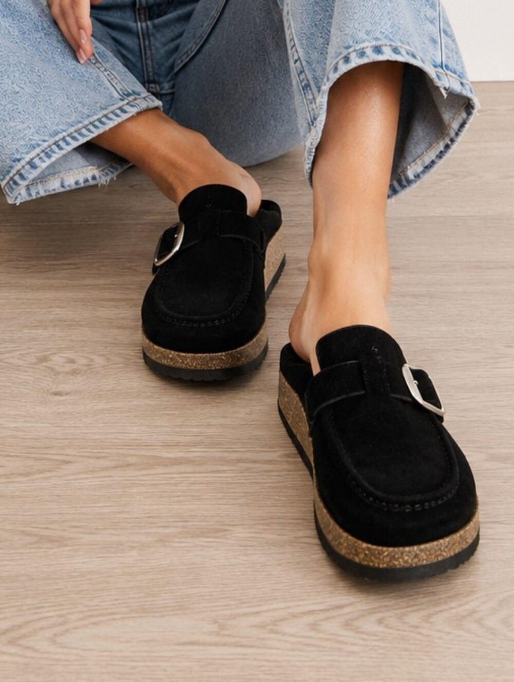 Madden Girl Paceyy Black Buckle Cork Platform Clogs Mules Size 9 Bohemian Hippie - Picture 2 of 12